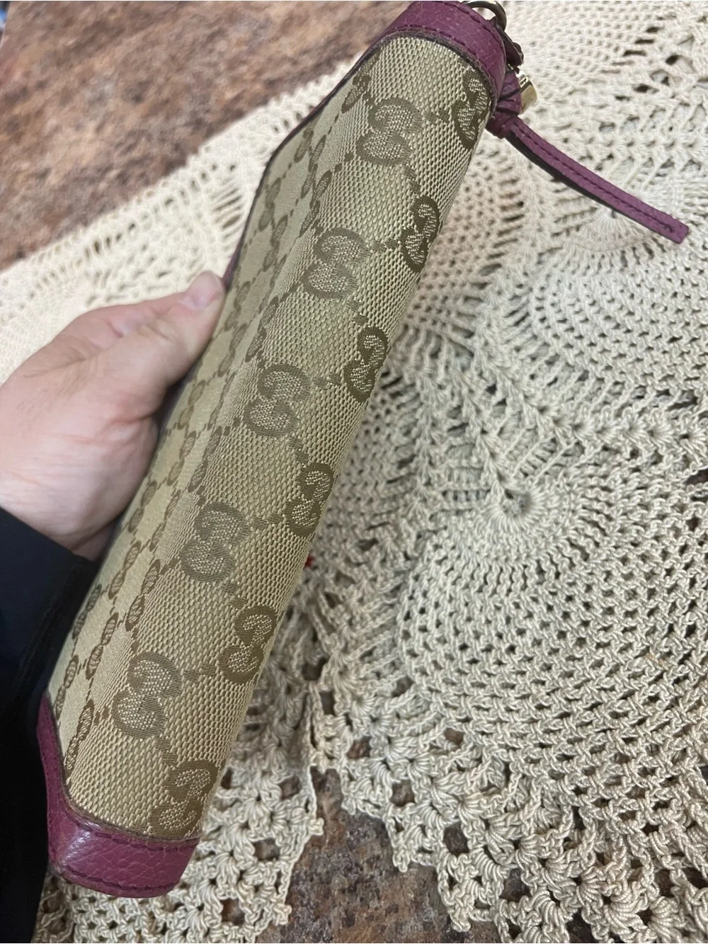 Gucci GG canvas zip-around wallet gently used💕 - Picture 7 of 10